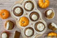 Spiced Pumpkin Cream Cheese Muffins